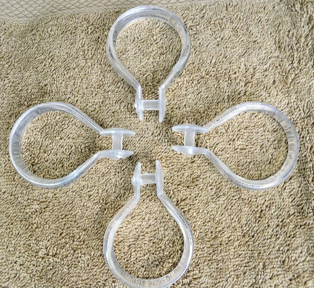 Clear shower curtain hooks to work seamlessly with your bathroom.