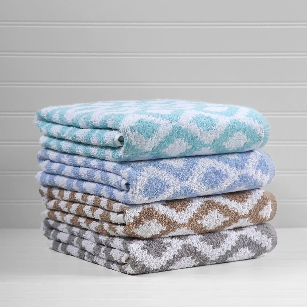 Fibertone Diamond Jacquard Pool Towels by 1888 Mills