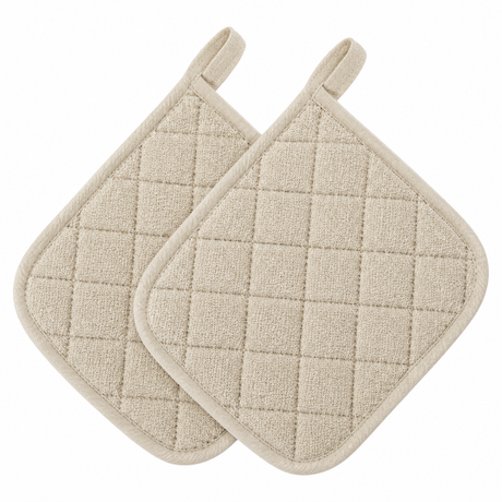 Pictured: Two beige potholders laid out one on top of the other. The center has a diamond pattern with solid outlining. This product is listed in the shade "Natural".